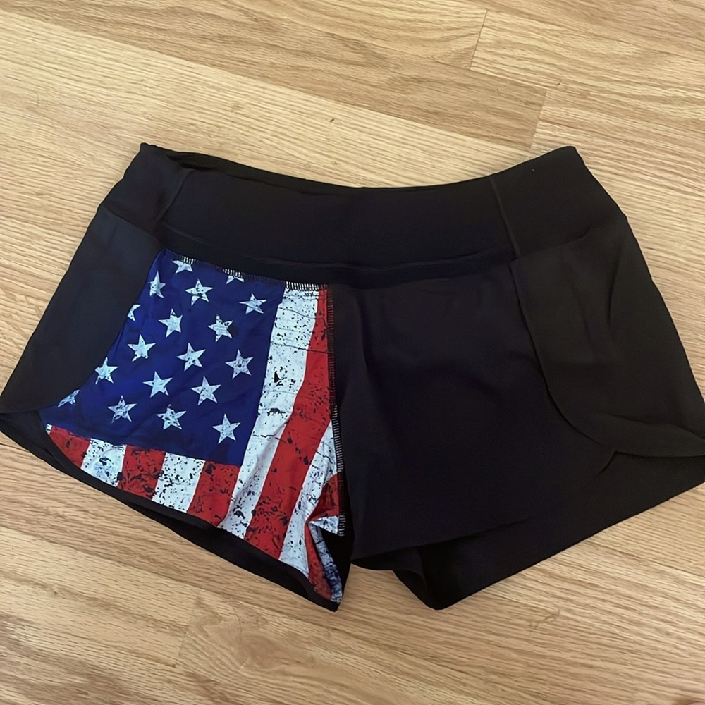 Running shorts “Free Flow Short”